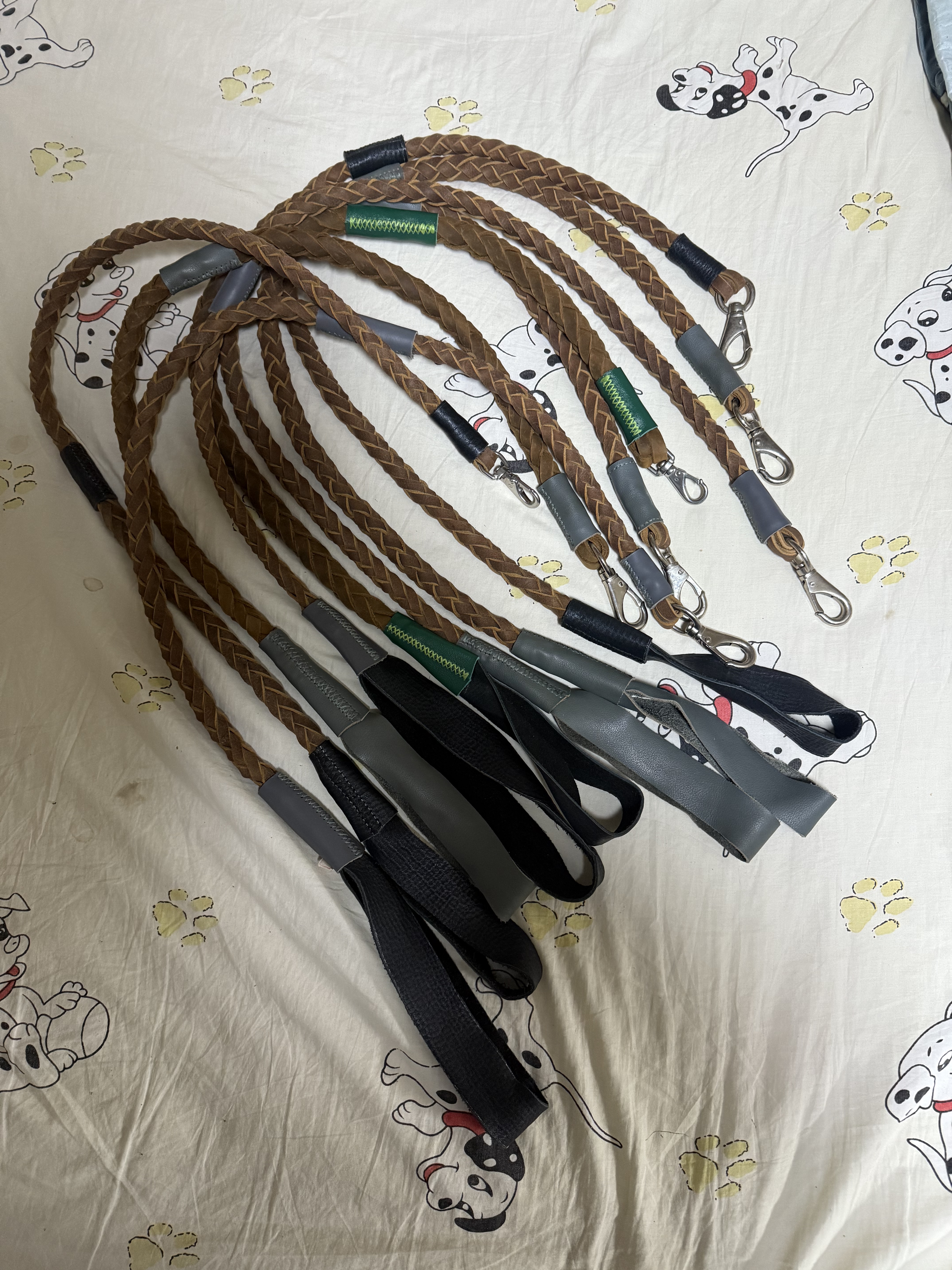 纯手工编织头层牛皮宠物牵引绳加厚疯马皮狗链子中大型犬真皮绳子