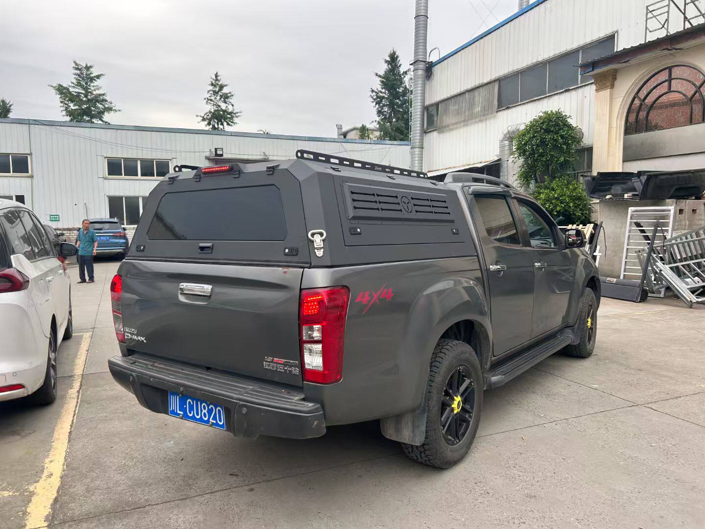 21款五十铃DMAX 铃拓 瑞迈皮卡专用锰钢材质三开门平顶高盖防雨棚