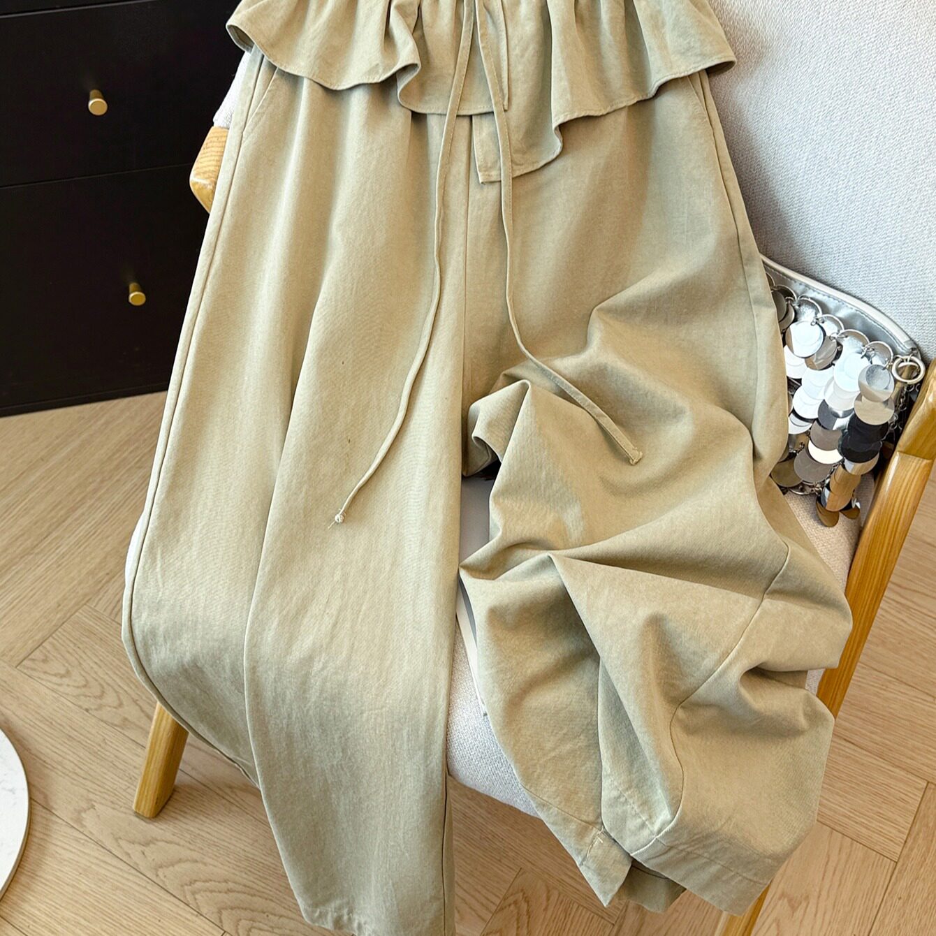 今年流行款的裤子荷叶边松紧腰弯刀阔腿裤女夏装巨好看工装休闲裤