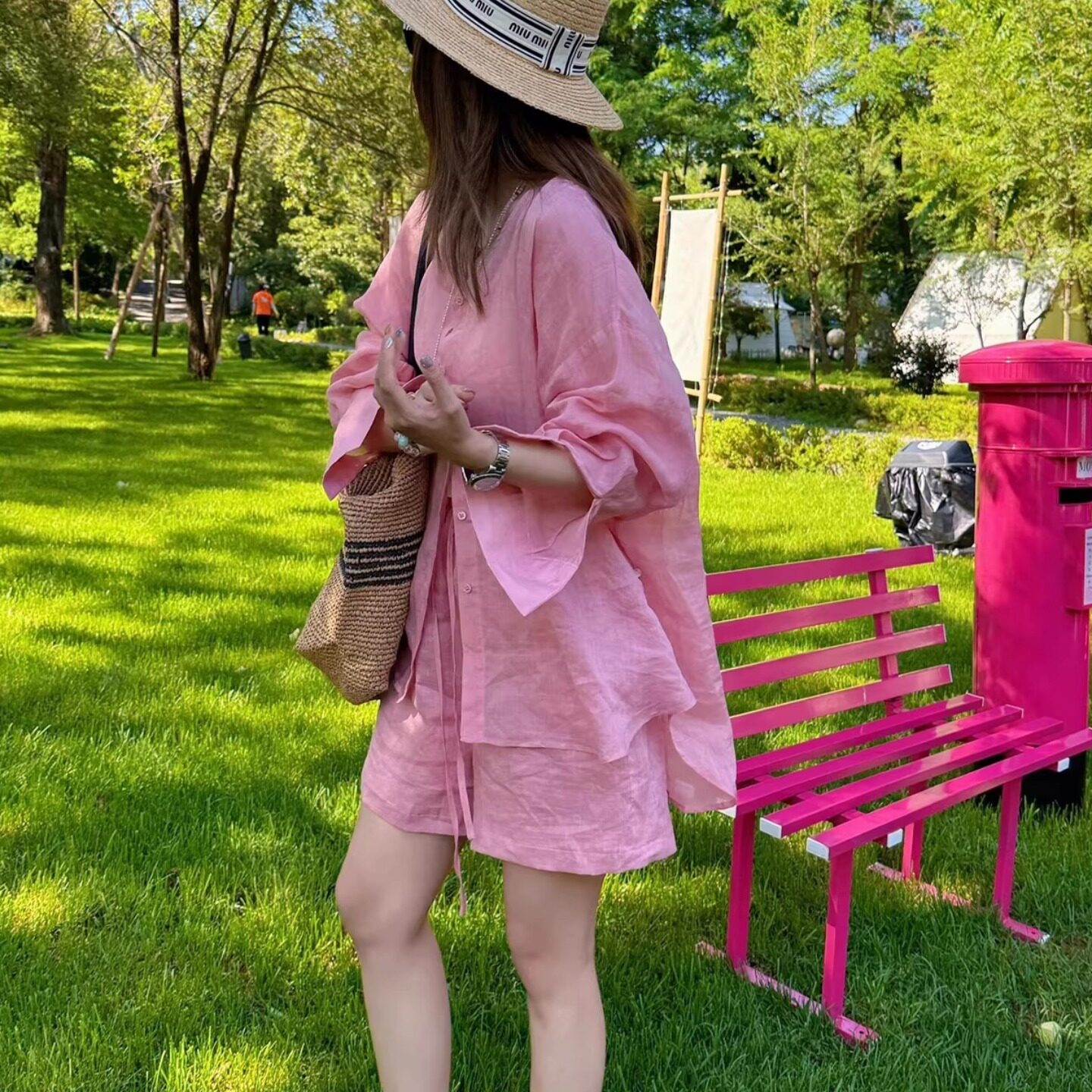 夏日松弛感衬衫套装女轻薄舒适V领长袖防晒衣短裤休闲两件套