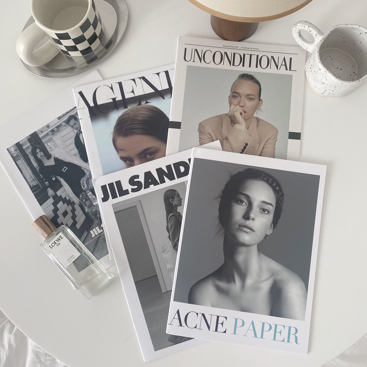 时尚英文人物海报摆件背景ins