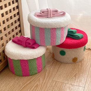 多巴胺毛绒带盖收纳筐棉线收纳篮桌面化妆品内衣储物篮零食礼物盒