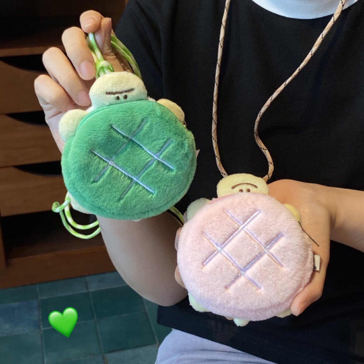 小众搞怪乌龟系列零钱包挂脖包可爱卡通耳机收纳包笔袋挂扣包包