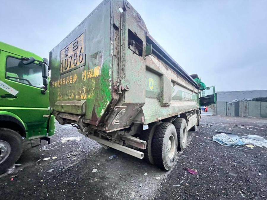 1月15日宁波车牌号为浙B1D786重型自卸货车网络拍卖公告