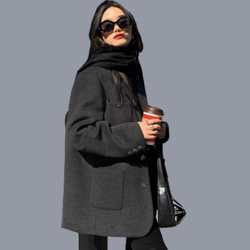 秋冬新款大码灰色西装毛呢外套女职业胖mm宽松时尚短款大衣200斤