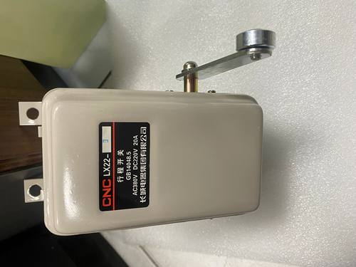 LX22A-1/11/12 LX22A-2/21/22 LX22A-3/31/33塔机行程限位开关