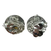 Серебряный серебряный лебедь