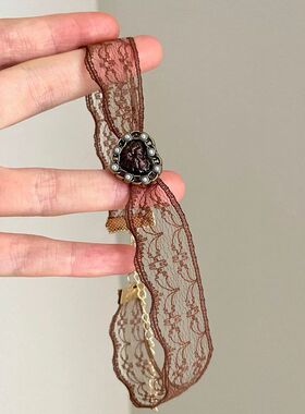 咖色蕾丝中古choker颈链女复古爱心吊坠锁骨链日常百搭锁骨链项圈