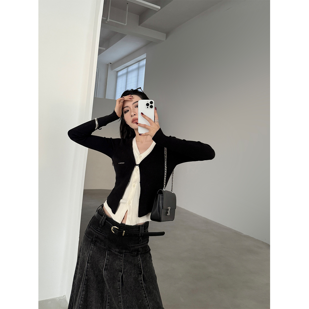 PAPERLLL辛间短款假两件开衫上衣女早春撞色长袖针织修身V领上衣
