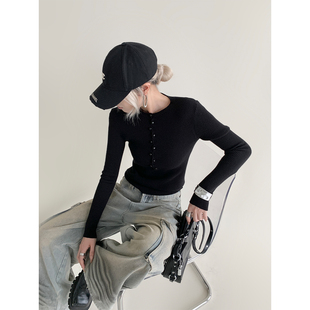 PAPERLLL辛间 错序诗笺 设计感错位门襟修身针织百搭显瘦打底衫女