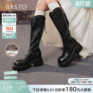 百思图冬商场新款 加绒高跟骑士靴粗跟女显瘦V口长靴F2181DG5