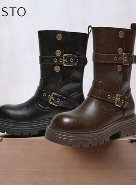 百思图2025冬季新款通勤厚底粗跟扣带西部靴骑士靴女中靴BP928DZ5
