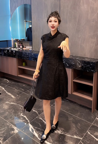 新中式国风琉璃缎提花改良旗袍女2026夏季复古显瘦遮肉散摆连衣裙