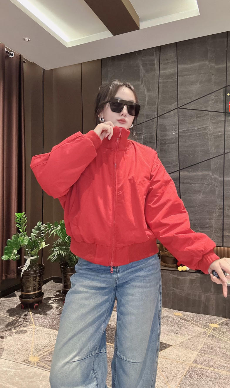 2025秋冬季新款女士黄色时尚立领夹棉棒球服外套宽松加厚夹克上衣