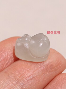 天然和田玉趴趴猫手串配珠