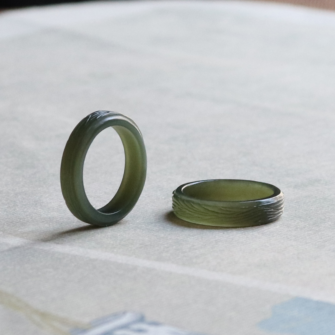 一细青玉戒指和田玉男女款手工雕刻纹理玉石指环复古高级感带证书