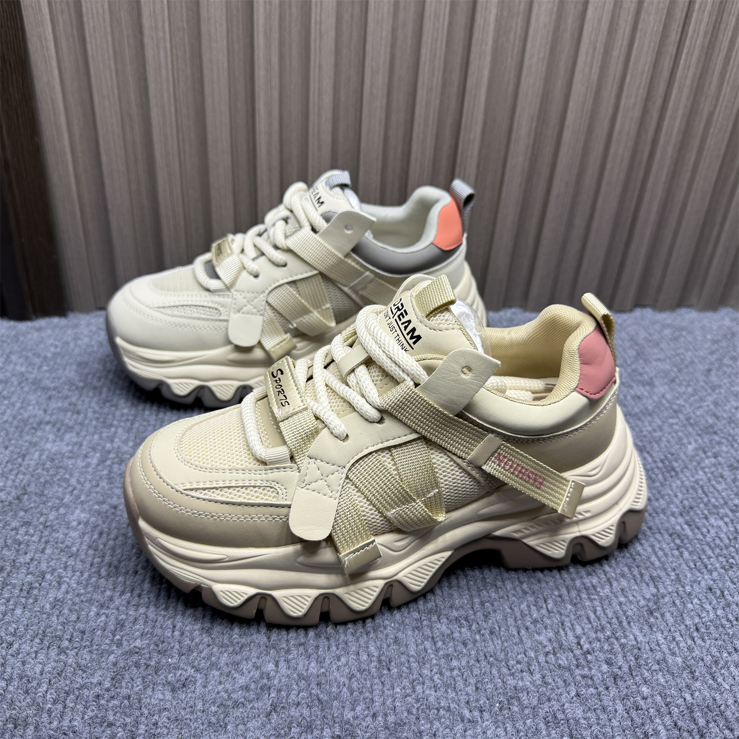 品牌撤柜鞋女厚底增高秋季新款网面透气轻便舒适休闲女鞋老爹鞋子