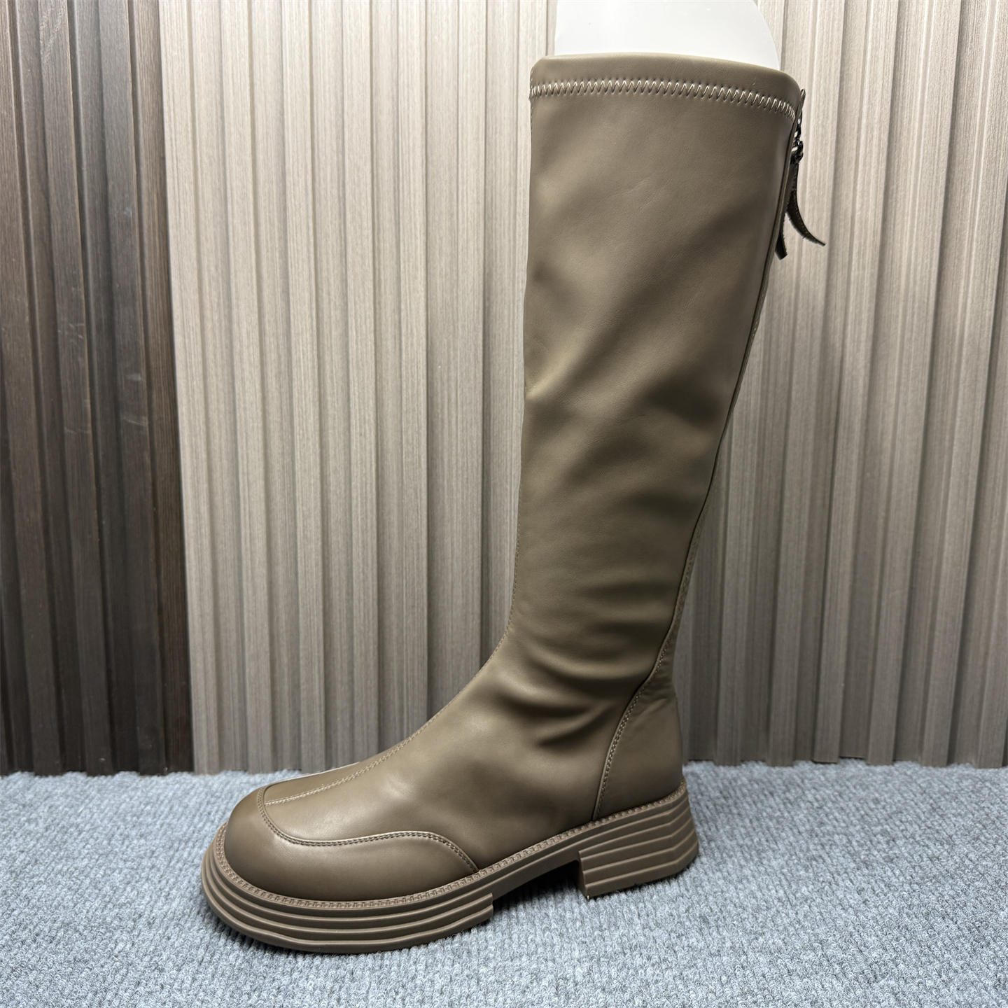撤柜处理加绒英伦风长筒骑士靴女冬季保暖厚底瘦瘦靴不过膝高筒靴