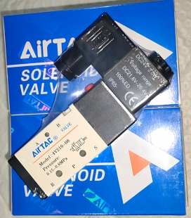 全新原装正品亚德客AirTAC电磁阀4V11006B 4V21008A 4V21008B
