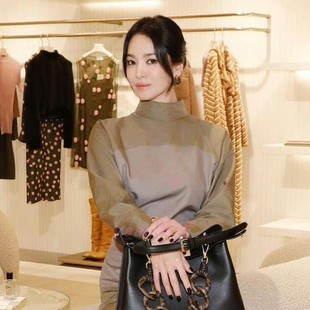 刘亦菲宋慧乔同款连衣裙撞色时尚大牌拼接长裙高领长袖女开叉裙子