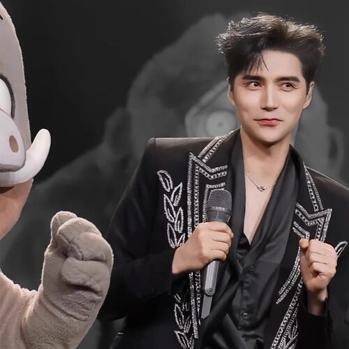 明星阿云嘎同款黑色镶钻刺绣西装男韩版痞帅高级感舞台演出西服潮