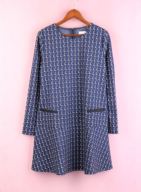 【徐08】100SYMM164上新库存剪标女春秋圆领长袖印花休闲连衣裙