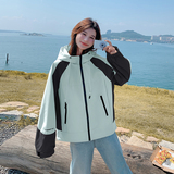 已卖开现货秋季新款户外运动防水冲锋衣2469P140控198，女装短外套，艾青服饰