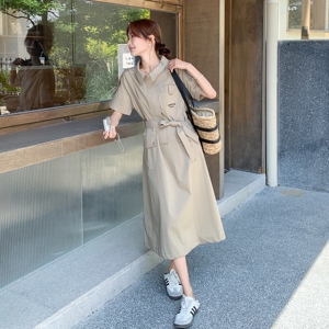 卡其色工装风连衣裙女2025夏季新款韩版简约气质收腰显瘦a字长裙图片