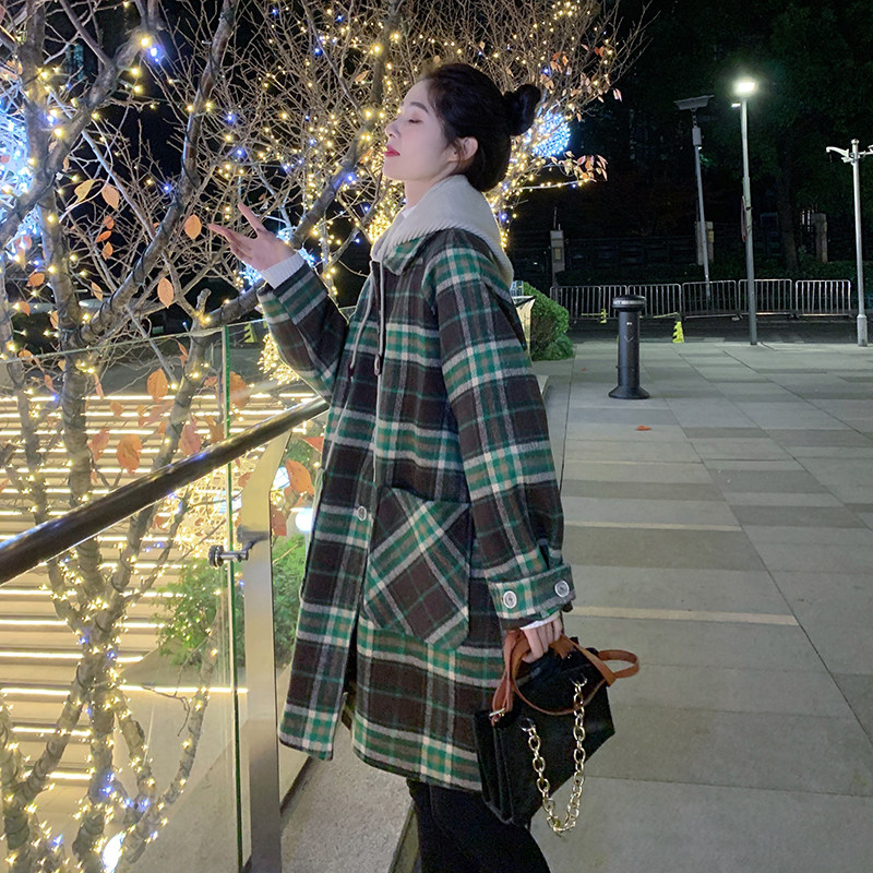 现货加棉冬装针织帽格子中长款呢大衣女1538258P185控268，女装毛呢外套，艾青服饰