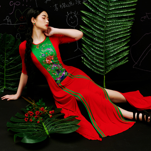 售完即止 此岸歌声 草木盈盈 红绿拼色马面绣小袍子 原创