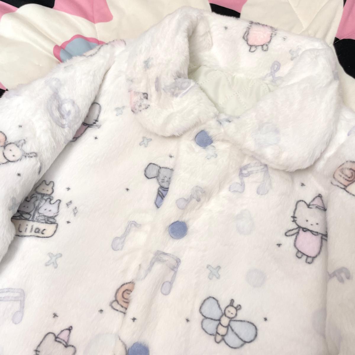 白色音符仿兔毛外套圆领长袖