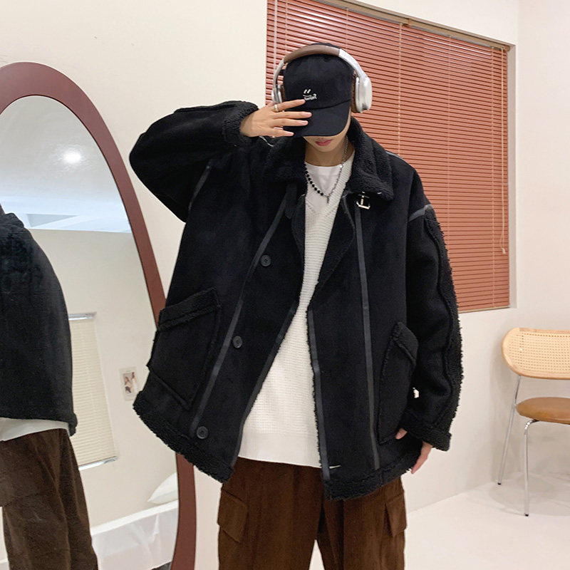 黑色