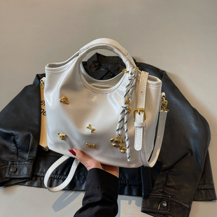 韩国手提面包小狗菜篮包包女2025新款潮时尚托特包大容量单肩包