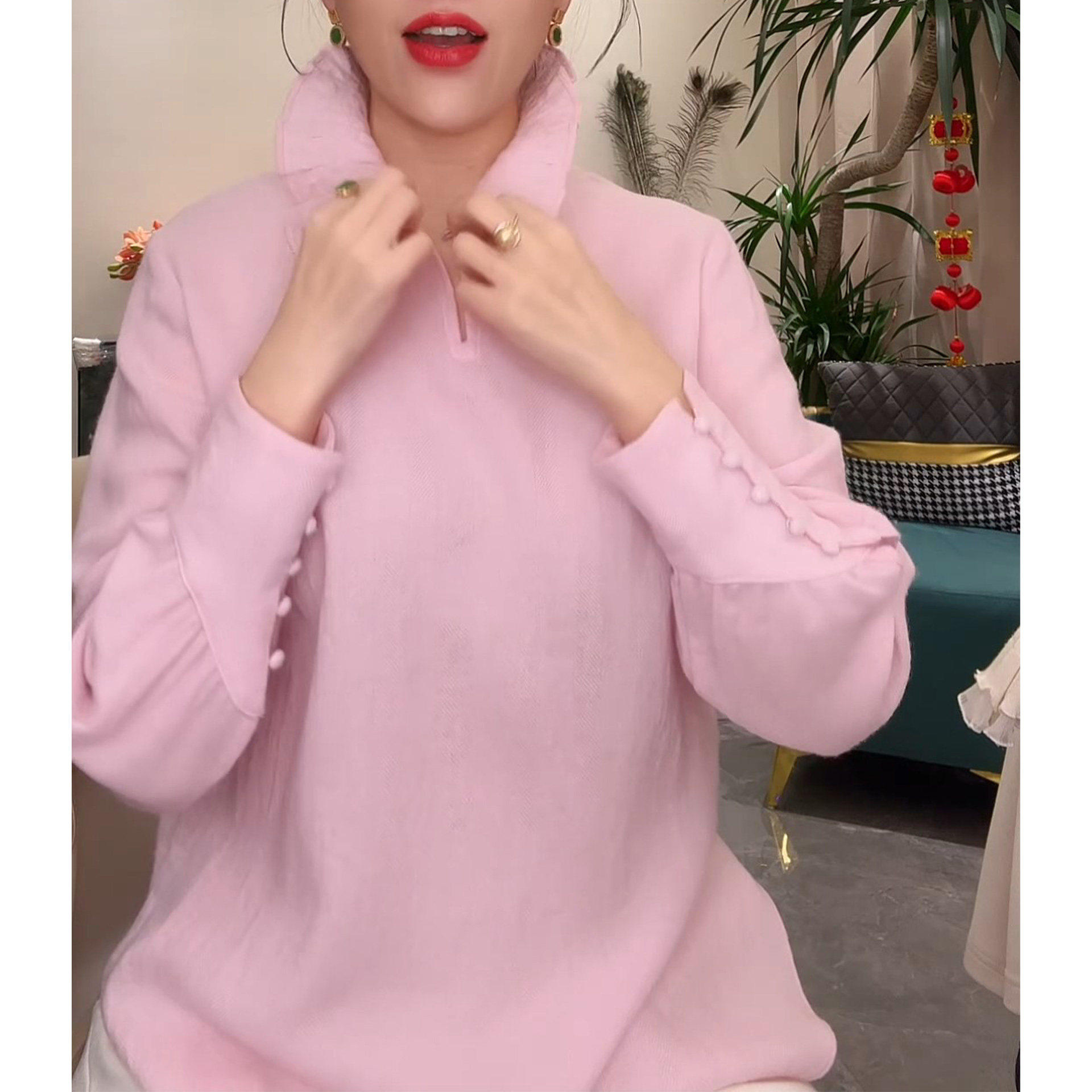 大码时尚气质宽松百搭小衫上衣早秋新款设计感长袖显瘦荷叶领衬衫