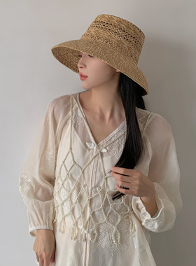法式复古钟型赫本风镂空编织拉菲草帽夏天出游遮阳防晒礼帽盆帽女