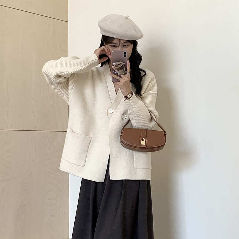 韩版温柔风V领开衫毛衣外套女秋季新款慵懒宽松设计感针织衫外穿