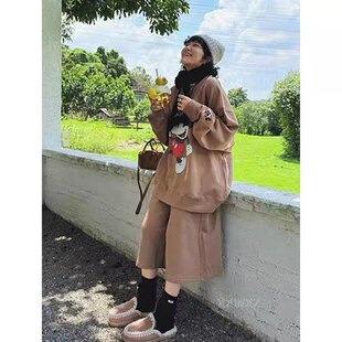 胖mm特大码300斤韩版时尚卡通印花卫衣七分卫裤秋冬加绒两件套装