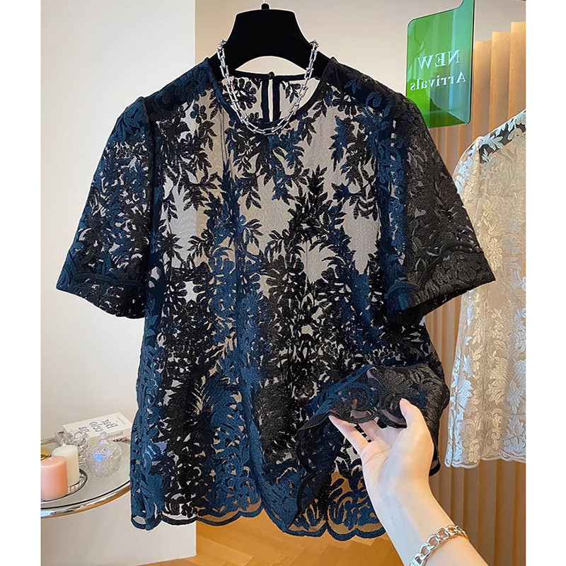 胖mm大码300斤镂空重工蕾丝花纹宽松百搭薄纱短袖t恤女夏罩衫上衣