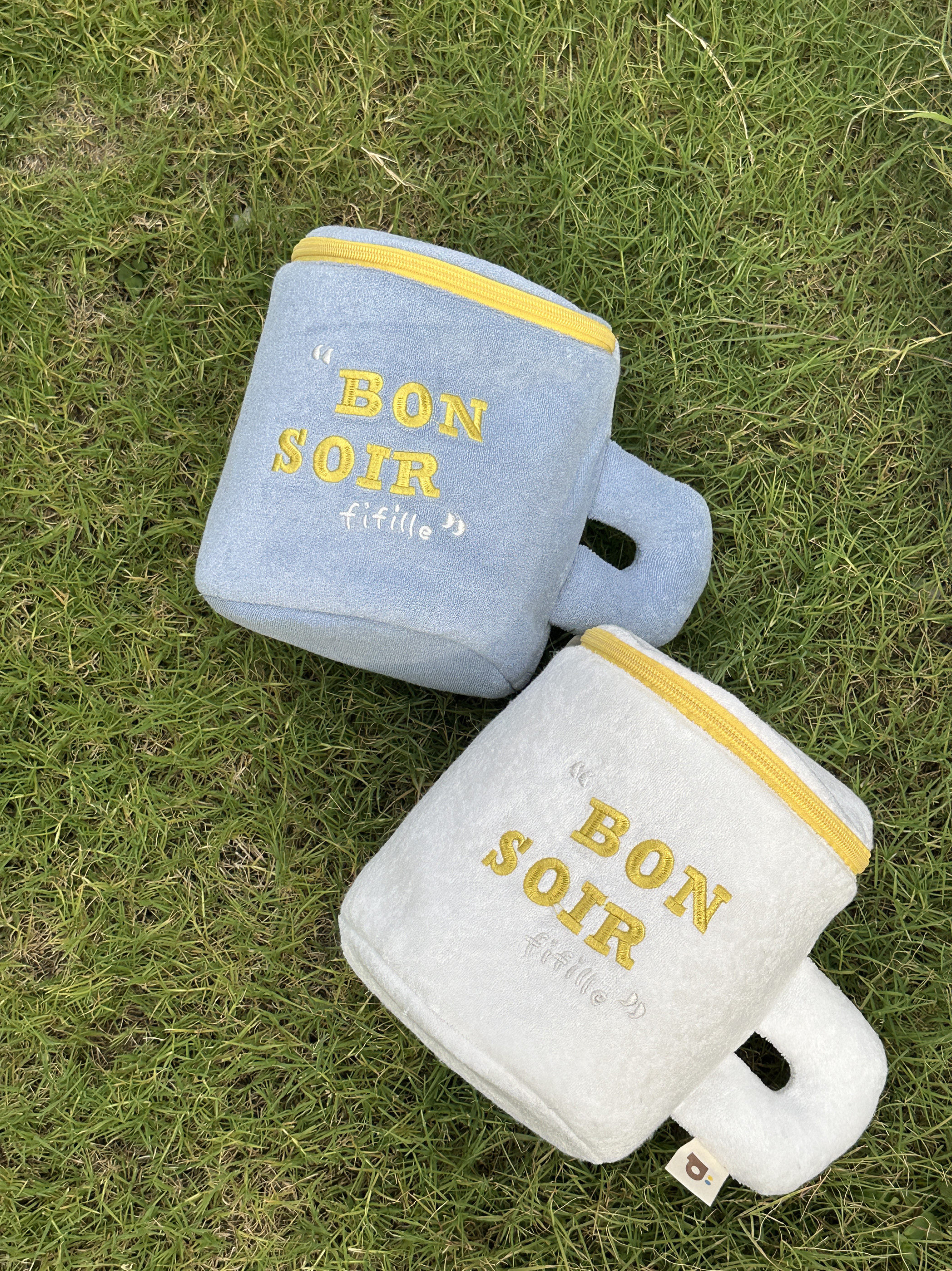 POMPONhome原创胖胖可爱化妆包夹棉毛巾料收纳包软萌少女感洗漱包