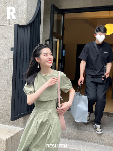 法式高级感设计通勤连衣裙