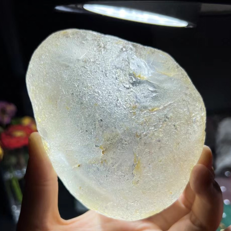 천연 화이트 크리스탈 물고기 탱크 풍요의 뿔 화이트 크리스탈 원시 돌 물고기 탱크 팔찌 쥬얼리