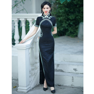 江南春天新中式高端走秀改良旗袍2025年新款黑色提花复古如意礼服