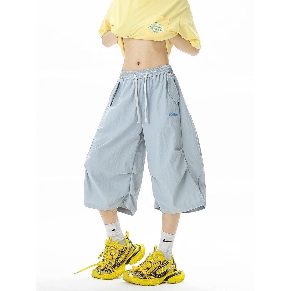 夏季潮牌多巴胺冰丝速干短裤男女情侣户外宽松休闲沙滩弯刀七分裤