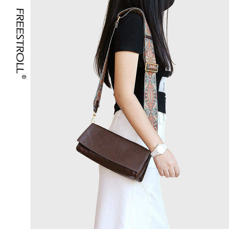 新品  法棍包头层植鞣牛皮女包时尚简约单肩斜挎手机包腋下宽肩带,箱包皮具/热销女包/男包,腋下包,淘宝优惠券,粉丝福利购,淘宝优惠卷