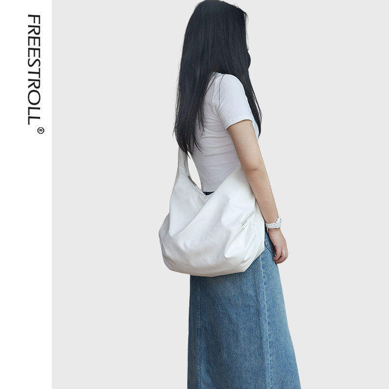 女包2025新款大容量夏季白色女包单肩斜挎包简约小清新量轻便大包