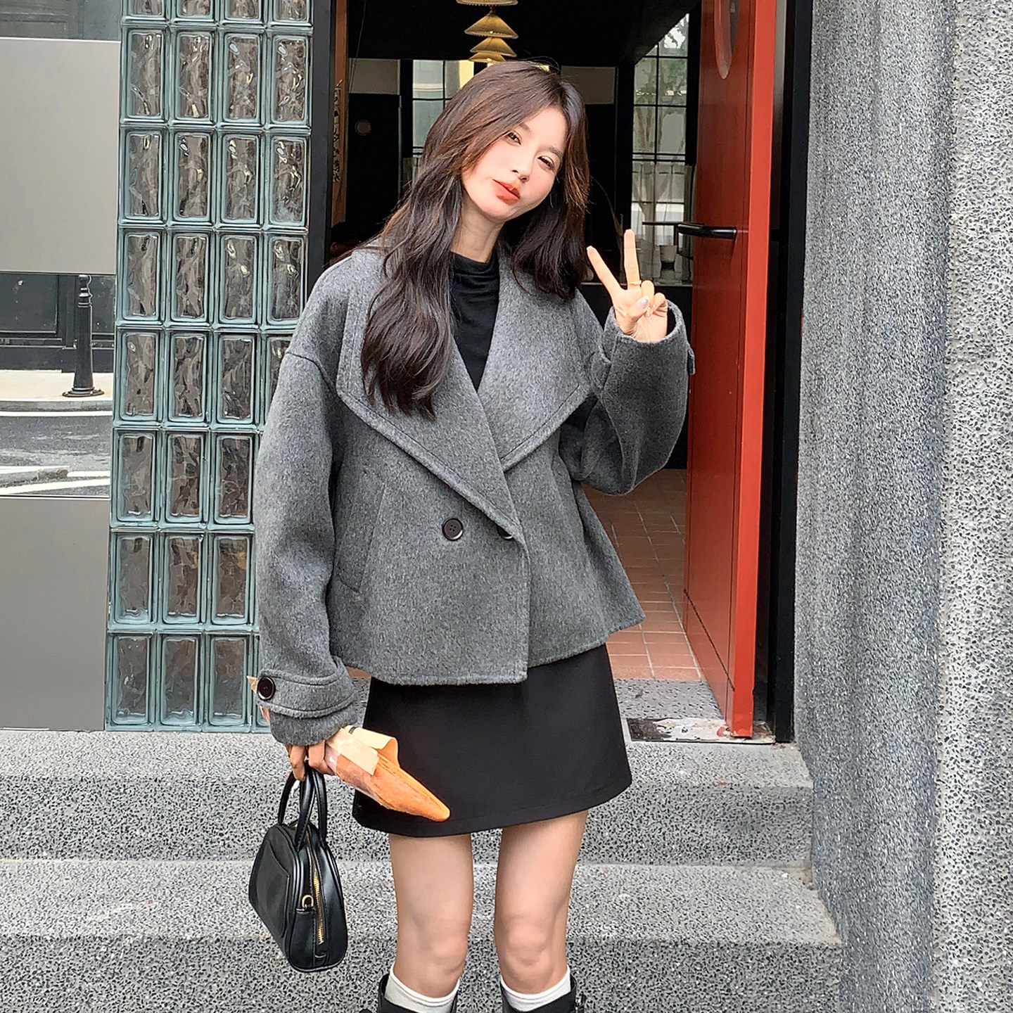灰色翻领短款双面羊绒大衣女2025秋冬新款法式高级感气质毛呢外套,女装毛呢外套,世纪海洋
