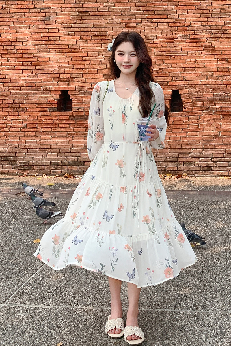 甜美碎花收腰连衣裙女春夏2025新款少女风穿搭独特漂亮高级感长裙,女装连衣裙,世纪海洋