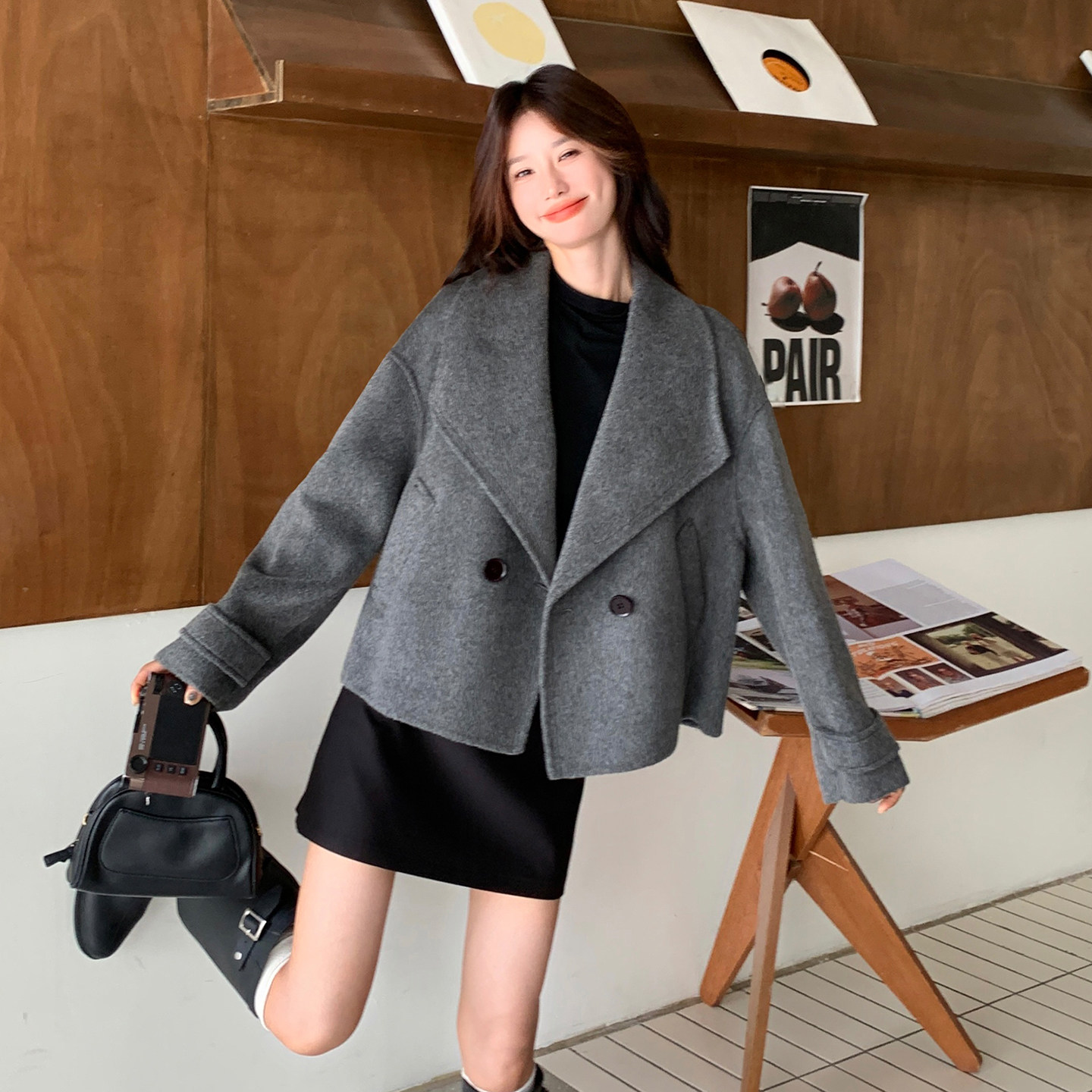 灰色翻领短款双面羊绒大衣女2025秋冬新款法式高级感气质毛呢外套,女装毛呢外套,世纪海洋