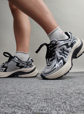 MLB正品新款秋季男女同款纽约洋基百搭运动户外休闲鞋3ARNSPL4N