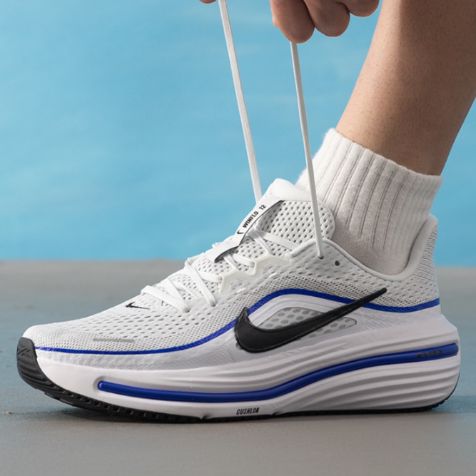 Nike耐克正品新款四季男款系带厚底缓震双网面透气跑步鞋HV9272